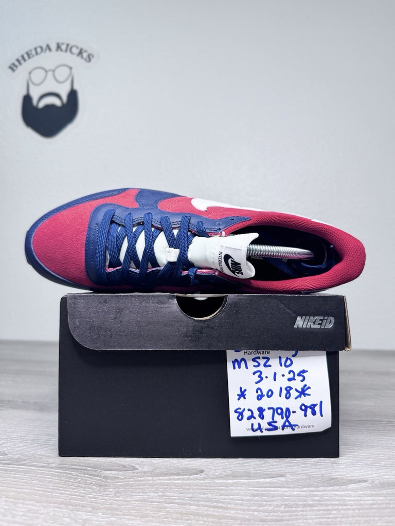 Size 10 - Nike Internationalist iD Shoes 828790-981 Preowned Authentic Rare
