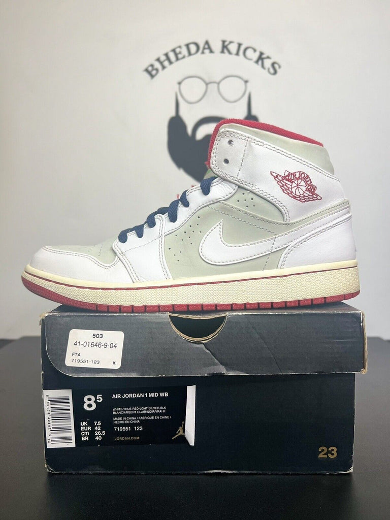 Nike Mens Air Jordan Retro 1 Mid Hare Bugs Bunny 719551-123 Red White Size 8.5