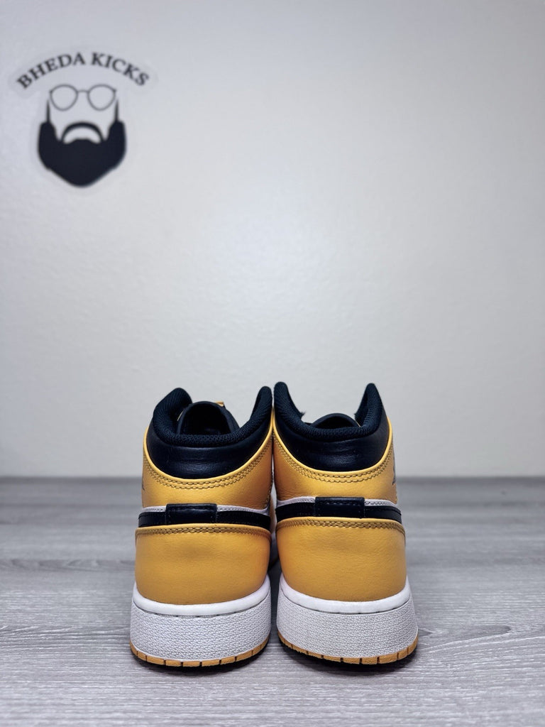 Size 6.5y - Nike Air Jordan 1 Mid Yellow Toe Black White (554725-701) Preowned