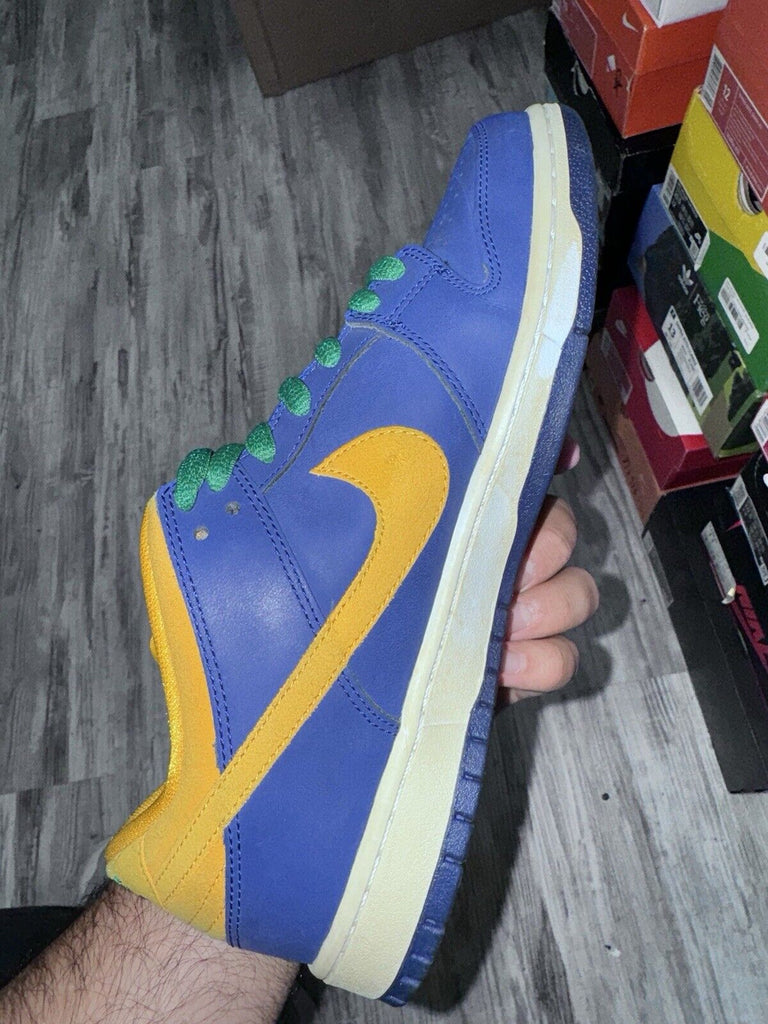 Size 10.5 - Nike SB Dunk Low Royal Blue Midas Gold Brazil 304292-473 Men's