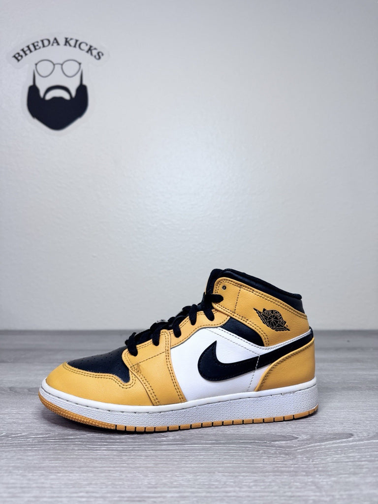 Size 6.5y - Nike Air Jordan 1 Mid Yellow Toe Black White (554725-701) Preowned