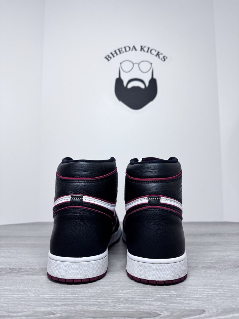 Size 15 - Jordan 1 Retro High OG Bloodline 2019 555088-062 Preowned Authentic