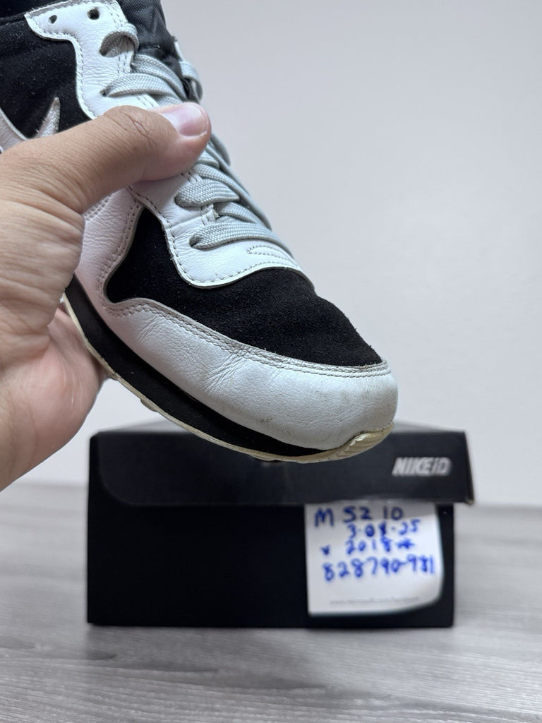 Size 10 - Nike Internationalist iD Shoes 828790-981 Preowned Authentic Rare