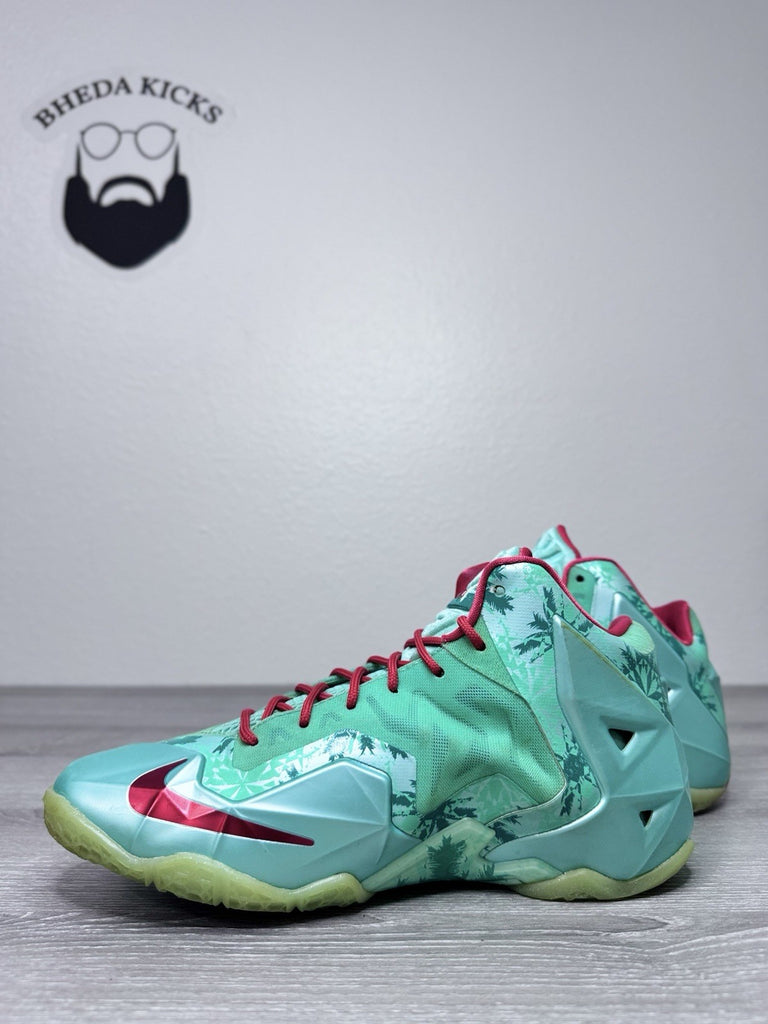 Size 7y - Nike LeBron 11 Green Glow Christmas Basketball Shoes 621712-301