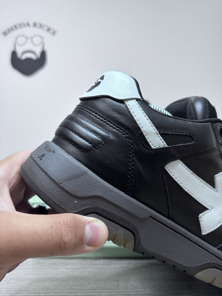 Size 43 EU/10 US - Off-White Out of Office Black White Panda Sneakers Preowned