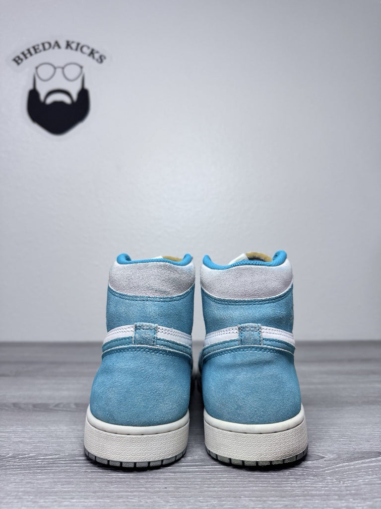 Size 10.5 - Jordan 1 Retro OG High Turbo Green 555088-311 Preowned Rare