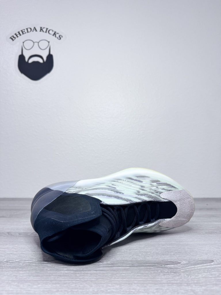 Size 10 - Adidas Yeezy Quantum Basketball White Grey FZ4362 Basketball Shoes