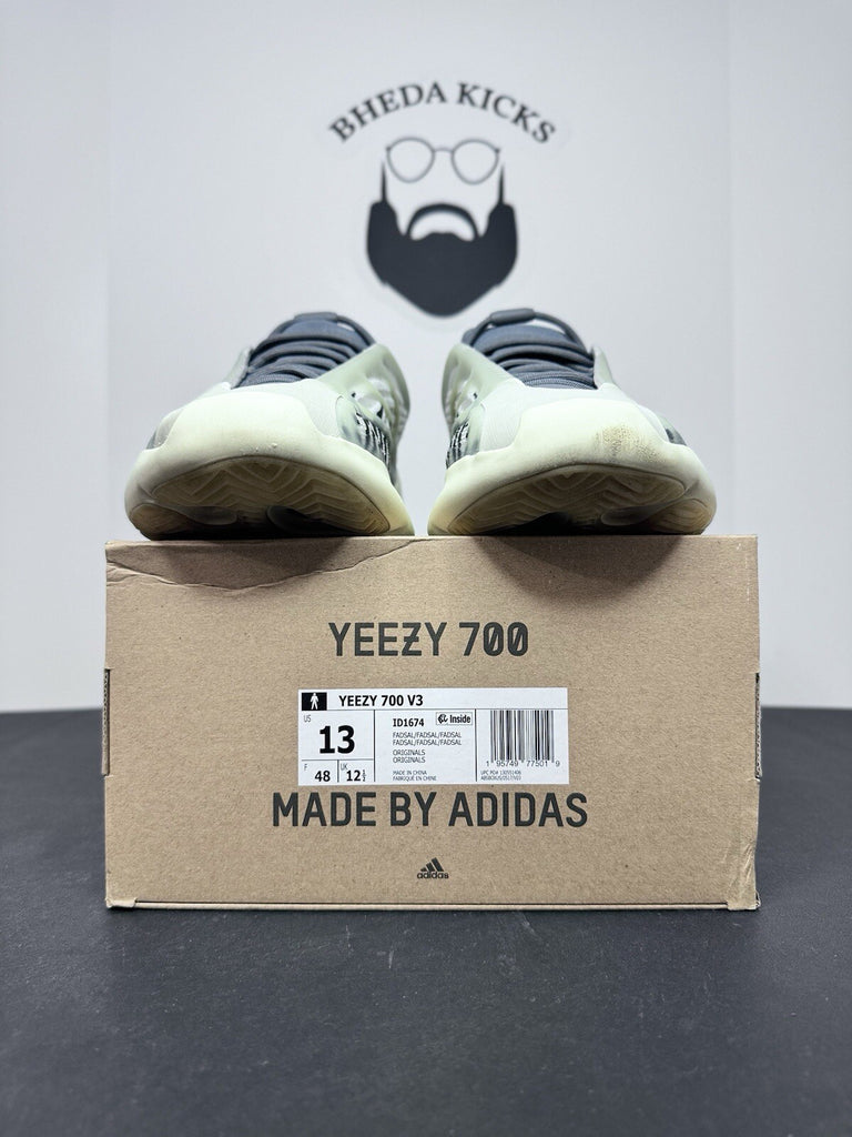 Adidas Yeezy 700 V3 Fade Salt ID1674 Black White OG Rare Preowned Men’s Size 13