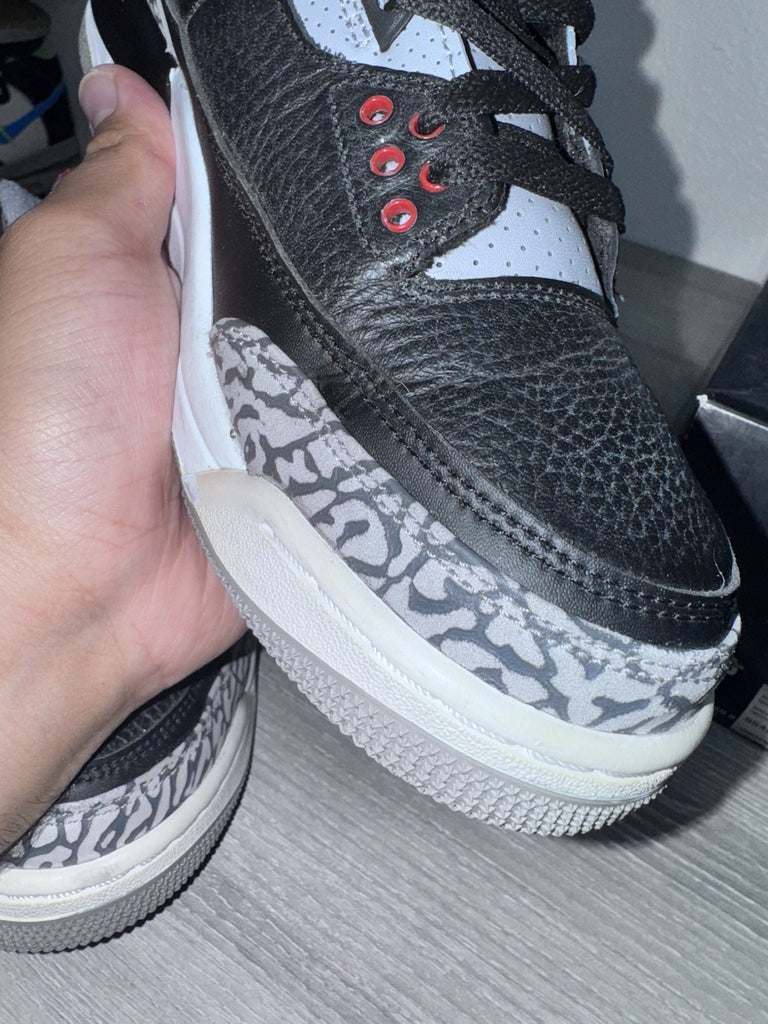 Size 7.5 - 2018 Nike Air Jordan 3 III Retro OG Black Cement 854262-001 Men's