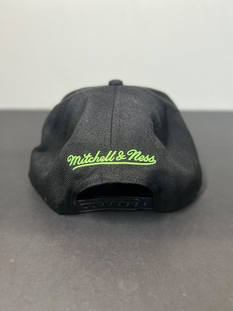 Mitchell and Ness Dallas Mavericks Retro Snapback Hat Black Green White Clean