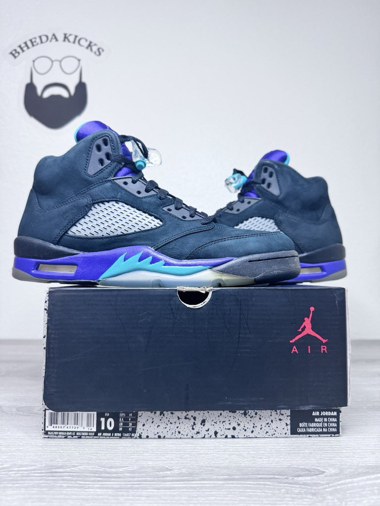 Size 10 - Nike Air Jordan 5 Retro Black Grape Mens Sneakers 136027-007 Preowned