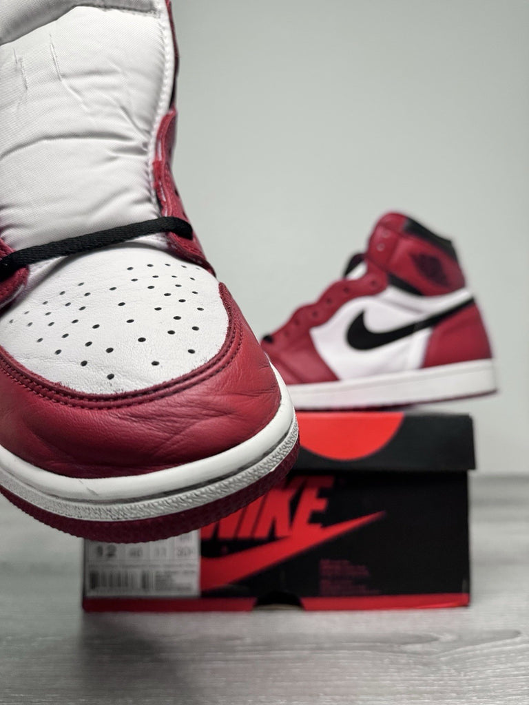 Size 12 - Air Jordan 1 Retro High OG "CHICAGO" 2015 555088-101 Preowned