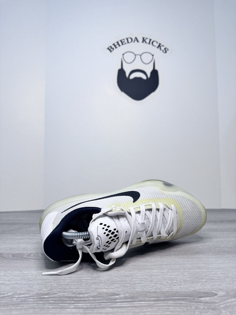 Size 9.5 - Nike Kobe 10 Fundamentals 2015 705317-100 Preowned Authentic