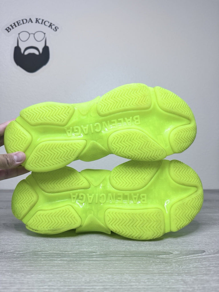 Size 44 EU/11 US - Balenciaga Triple S Men’s Sneakers Neon Green Volt Authentic