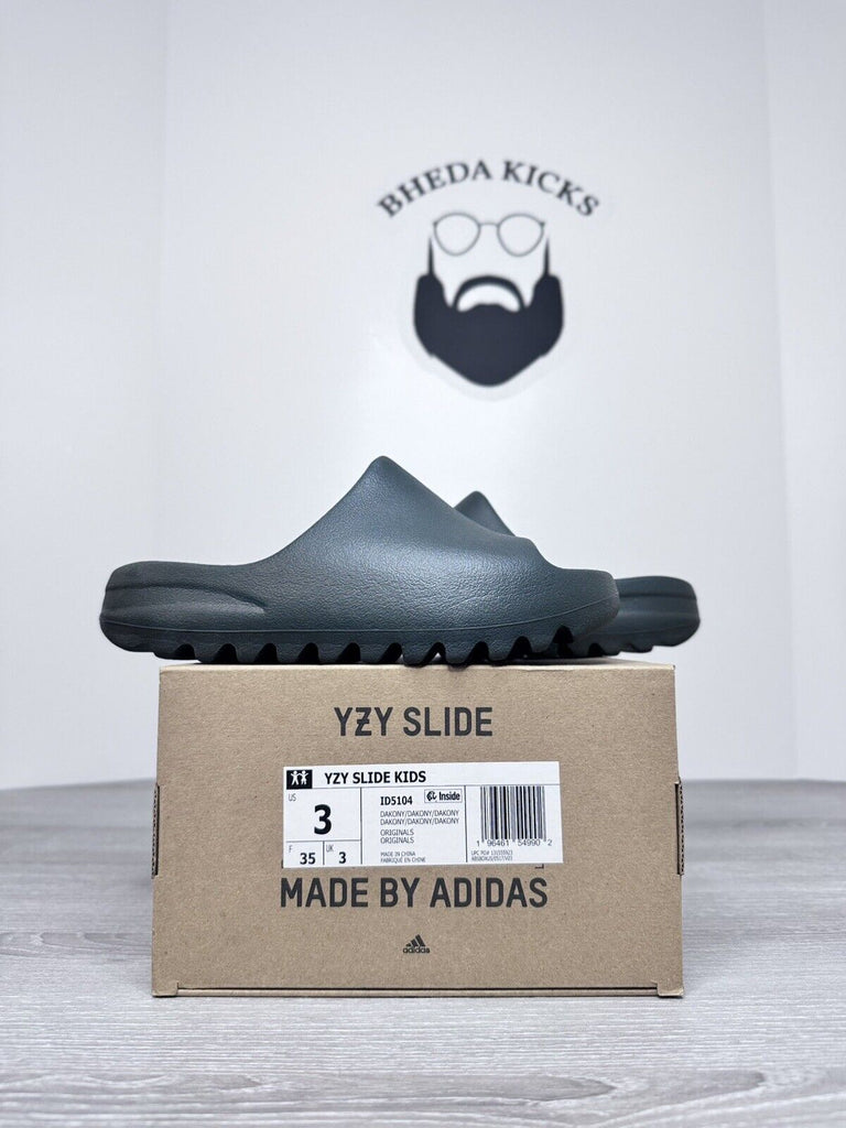 Size 3Y - Yeezy Slides Dark Onyx Kids ID5104 Brand New DS