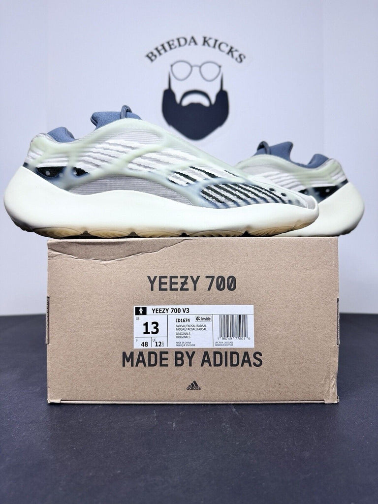 Adidas Yeezy 700 V3 Fade Salt ID1674 Black White OG Rare Preowned Men’s Size 13