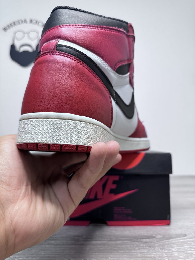 Size 12 - Air Jordan 1 Retro High OG "CHICAGO" 2015 555088-101 Preowned