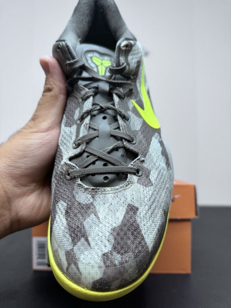 Nike Kobe 8 VIII System Grey Camo Volt Preowned Og 555035-063 Men’s Size 9