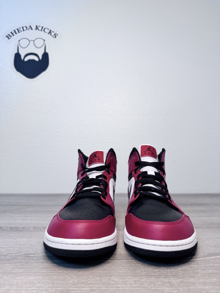 Size 15 - Jordan 1 Mid Chicago Red White Black Men 554724-069 Preowned Authentic