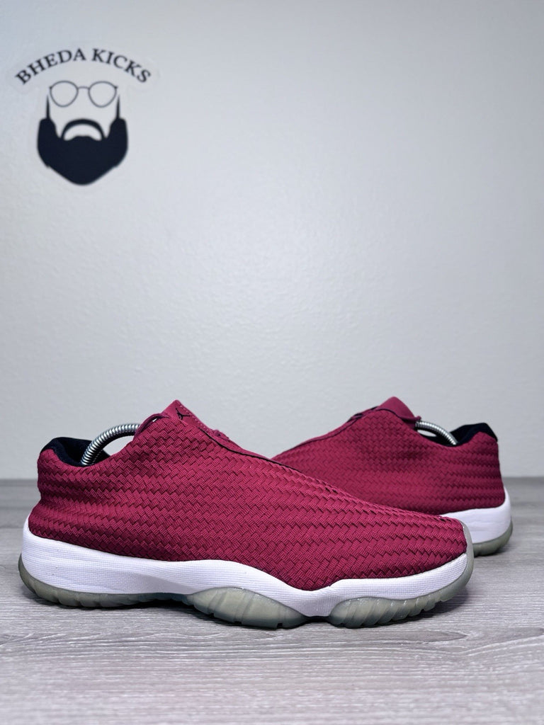 Size 11 - Jordan Future Low Mens Gym Red 718948-601 Preowned Authentic