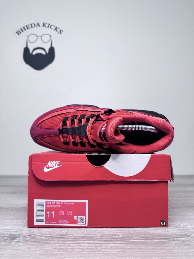 Size 10.5 - Nike Air Max 95 Habanero Red AT2865-600 2019 (Replacement Box)