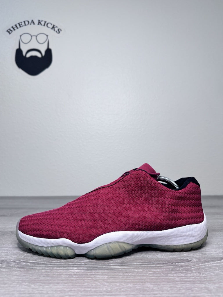Size 11 - Jordan Future Low Mens Gym Red 718948-601 Preowned Authentic