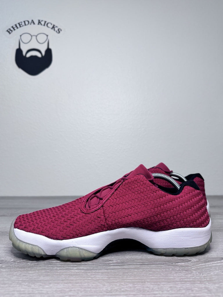 Size 11 - Jordan Future Low Mens Gym Red 718948-601 Preowned Authentic