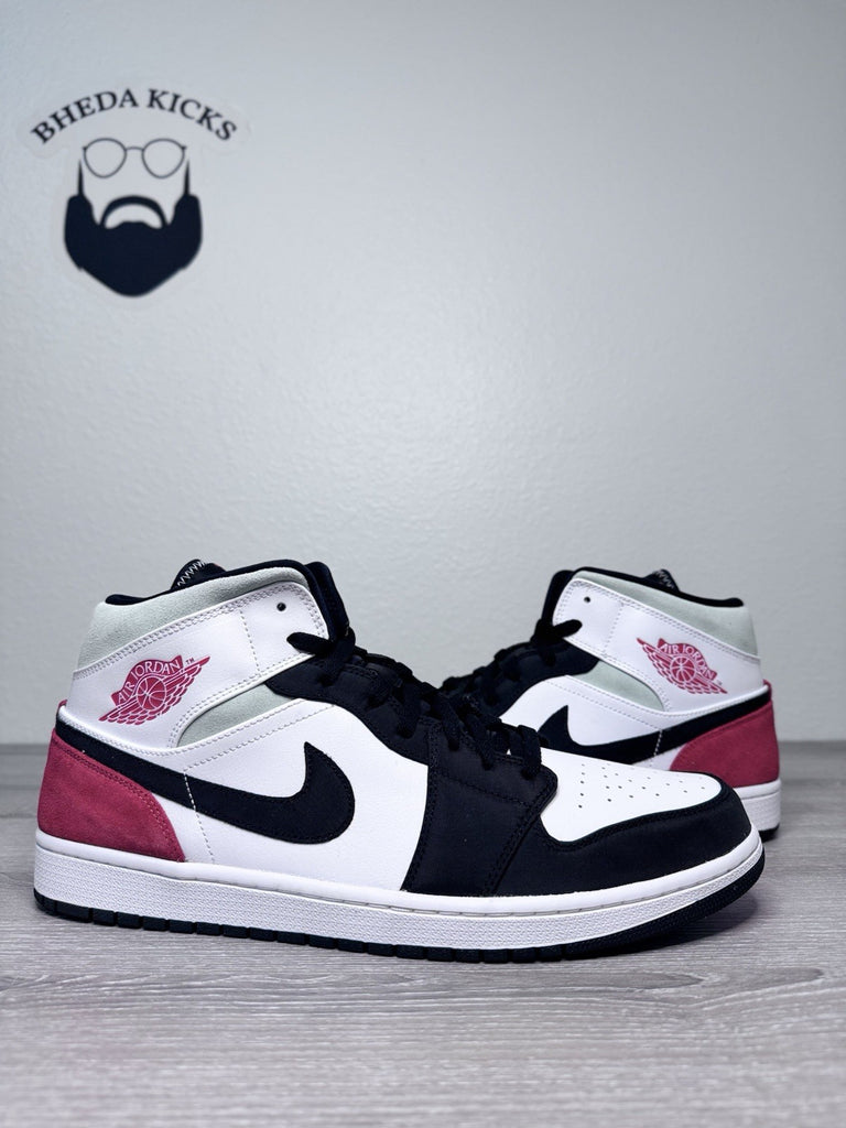 Size 15 - Air Jordan 1 SE Mid Red Black Toe 852542-100 Authentic NEW DS