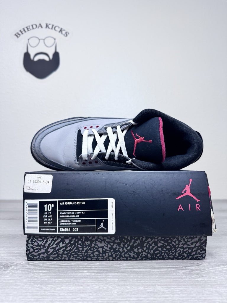 Size 10.5 - Nike Air Jordan 3 Retro Stealth 2011 Preowned 136064-003 Sneakers