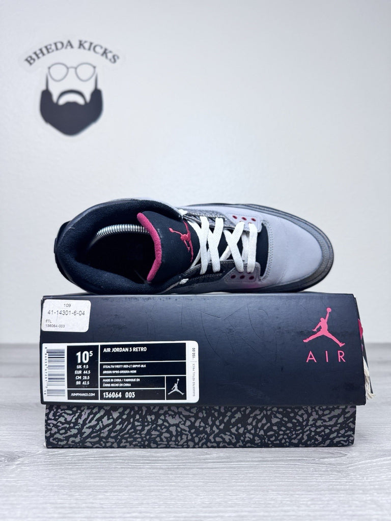 Size 10.5 - Nike Air Jordan 3 Retro Stealth 2011 Preowned 136064-003 Sneakers