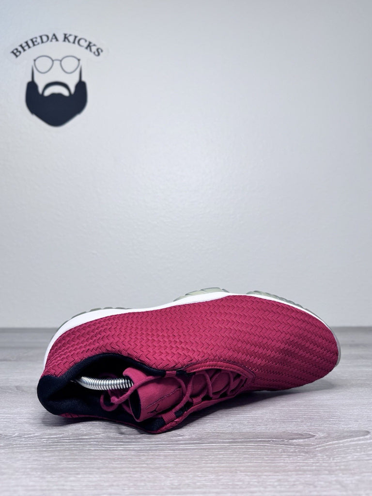 Size 11 - Jordan Future Low Mens Gym Red 718948-601 Preowned Authentic